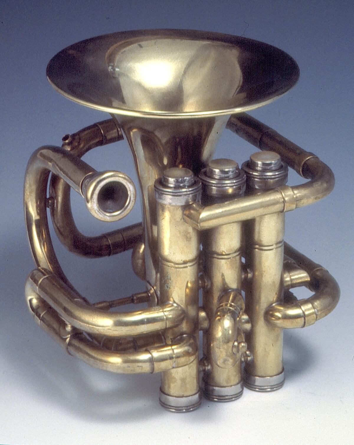 trumpet sculpture vase